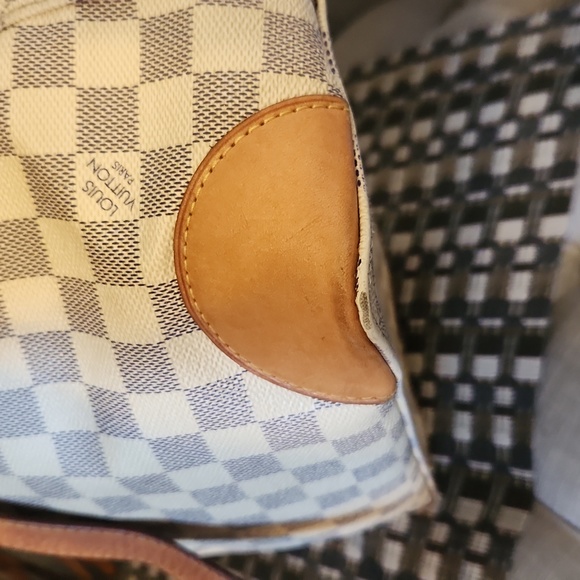 LV Hampstead PM in Damier Azur - Picture 13 of 17